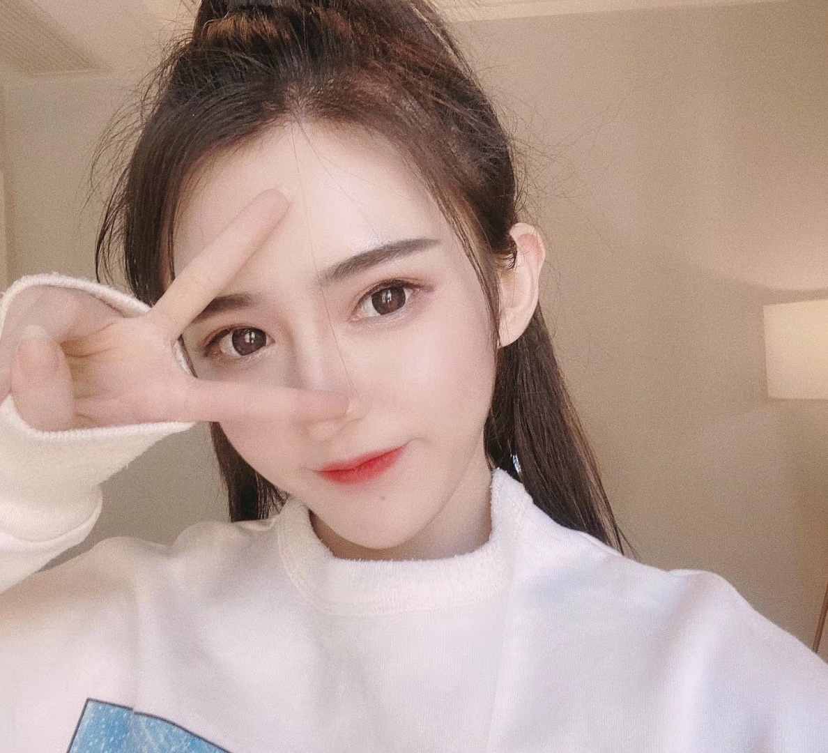 新主播,求照顾_晨一 小白微高清直播视频回放_在线观看 - yy直播