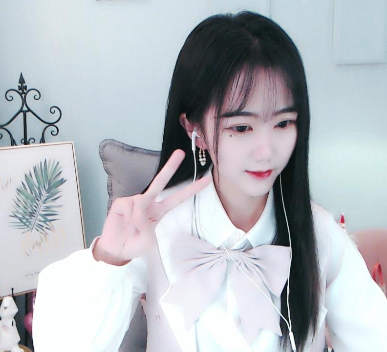 甜美唱将小安琪