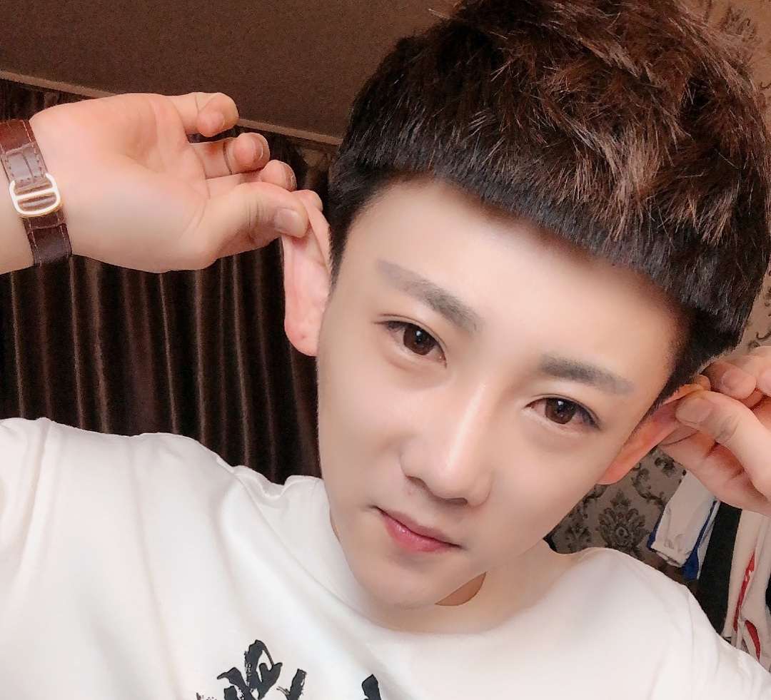 中国蓝丶dj教官的直播_dj教官高清直播视频回放_在线观看 - yy直播